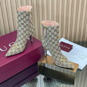 New Collection Gucci Shoes 364