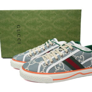 New Collection Gucci Sneaker 068