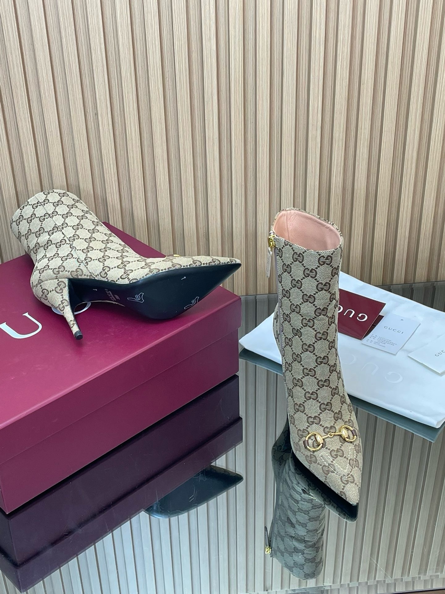 New Collection Gucci Shoes 364 New Collection Gucci Shoes 364