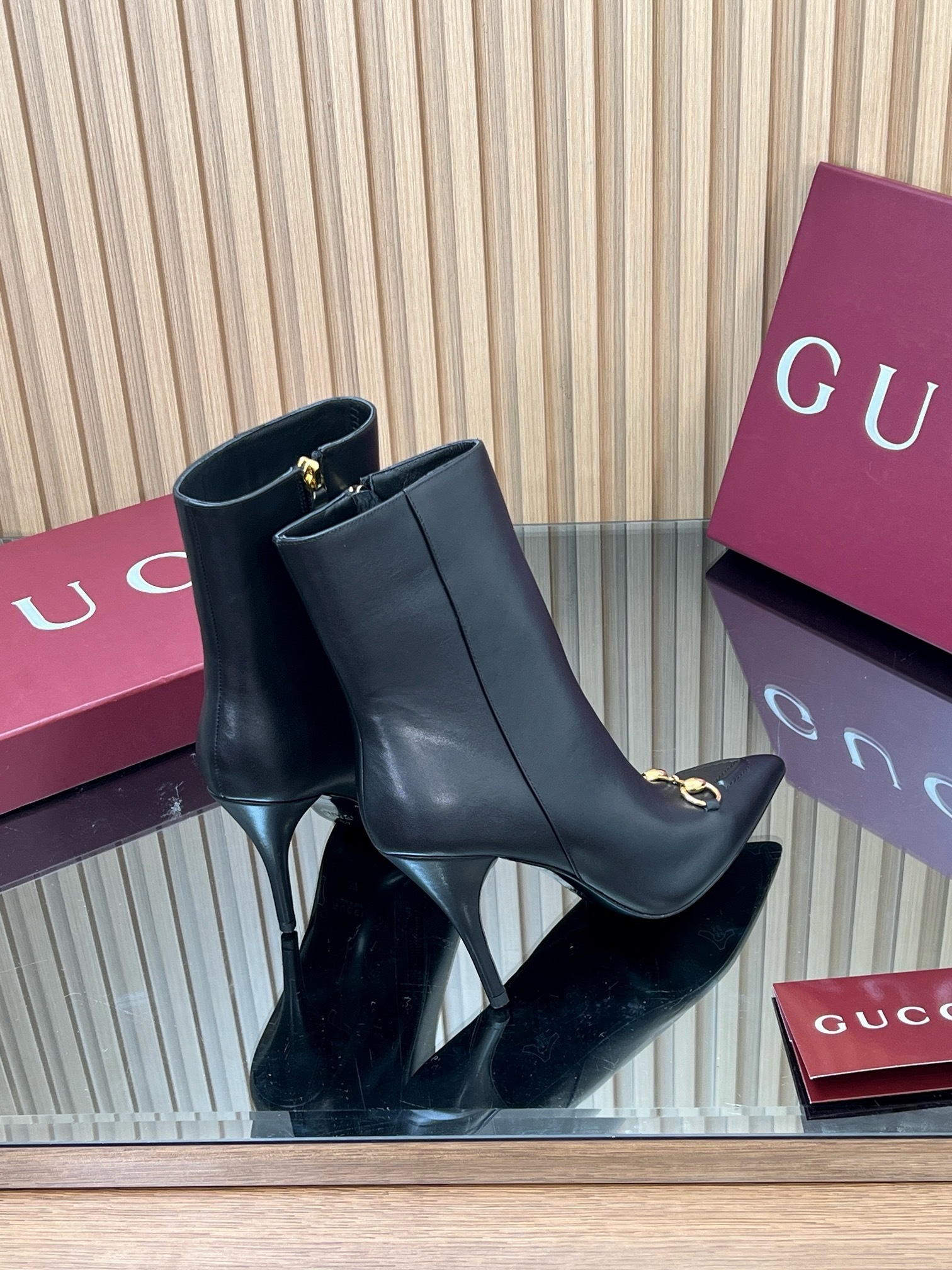 New Collection Gucci Shoes 361 New Collection Gucci Shoes 361