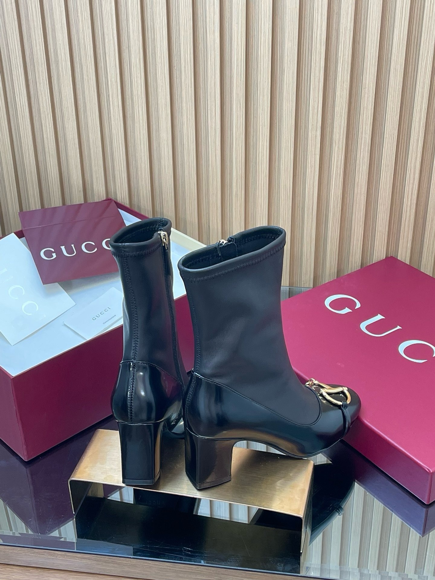 New Collection Gucci Shoes 357 New Collection Gucci Shoes 357