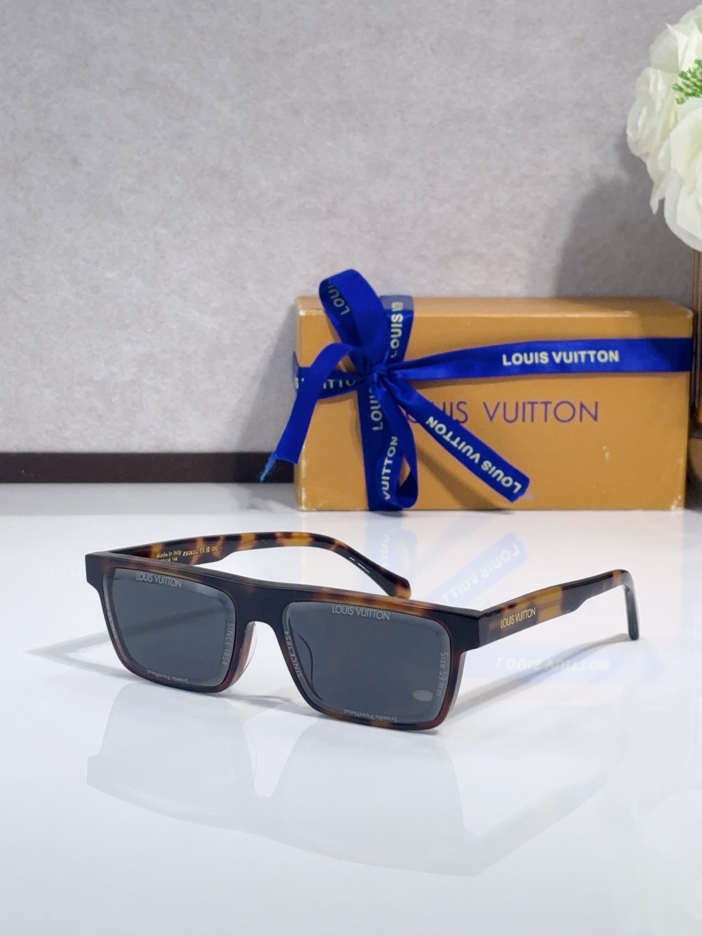 New Collection LV Glasses 301 New Collection LV Glasses 301