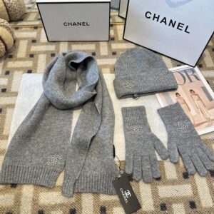 Chanel Scarf Hat Gloves (8) 3516133