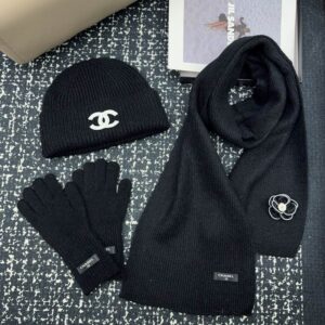 Chanel scarf hat gloves (31) 3422285