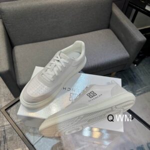 GIVENCHY sz35 44 WM0903 07 2687277