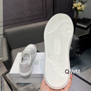 GIVENCHY sz35 44 WM0903 09 2687275