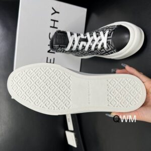 Givenchy sz35 44 WM1002 05 2705676