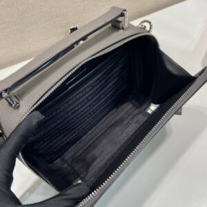 New Collection Prada(Original Version) Bag 271 2 Prada 2VH069 22x16x6cm AP18 1983506
