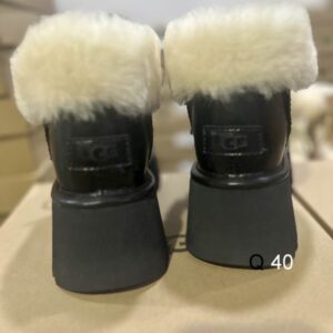 UGG sz35 40 HX1106 03 2720351