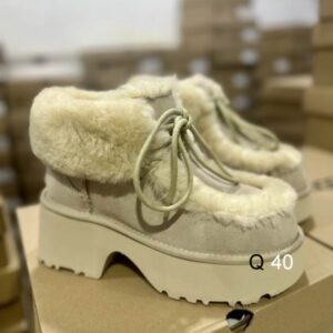 UGG sz35 40 HX1106 06 2720348