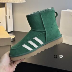 UGG sz35 40 LY1103 04 2720389