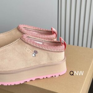 UGG sz35 40 N110 04 2720448
