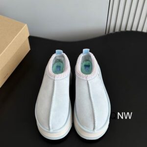 UGG sz35 40 N110 05 2720447