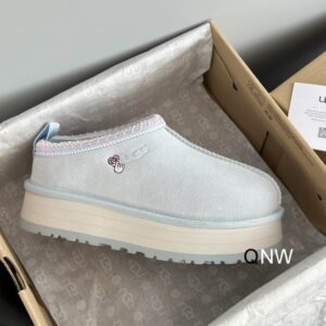 UGG sz35 40 N110 07 2720445