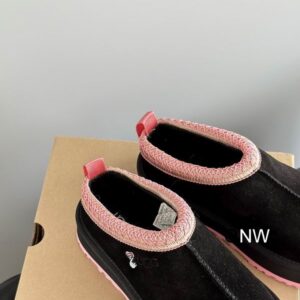 UGG sz35 40 N110 18 2720434