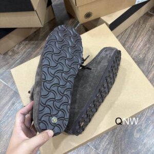 UGG sz35 40 N110904 2720477