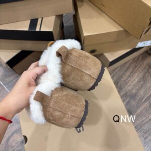 UGG sz35 40 N110912 2720469