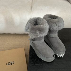 UGG sz35 40 N111305 2720505