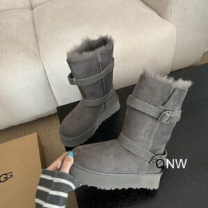 UGG sz35 40 N111307 2720503