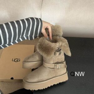 UGG sz35 40 N111310 2720500