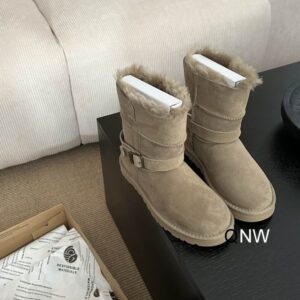 UGG sz35 40 N111410 2720517
