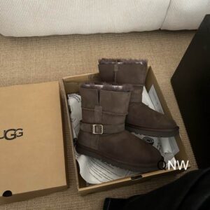 UGG sz35 40 N111415 2720512