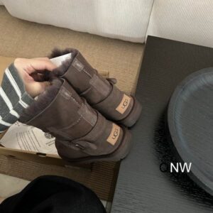 UGG sz35 40 N111417 2720510