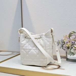 New Collection Dior Bag 1083 2 df728f90