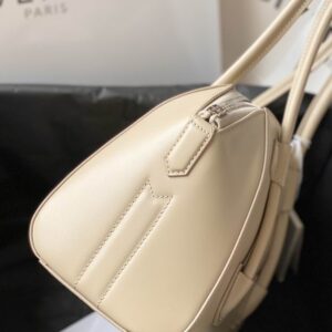 New Collection Givenchy(Original Version) Bag 013 5 19901150 18x19x13cm YT (6) 1993989