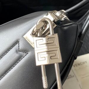 New Collection Givenchy(Original Version) Bag 014 4 19901150 19x20x13cm YT (7) 1994006