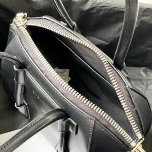 New Collection Givenchy(Original Version) Bag 014 5 19901150 19x20x13cm YT (8) 1994005