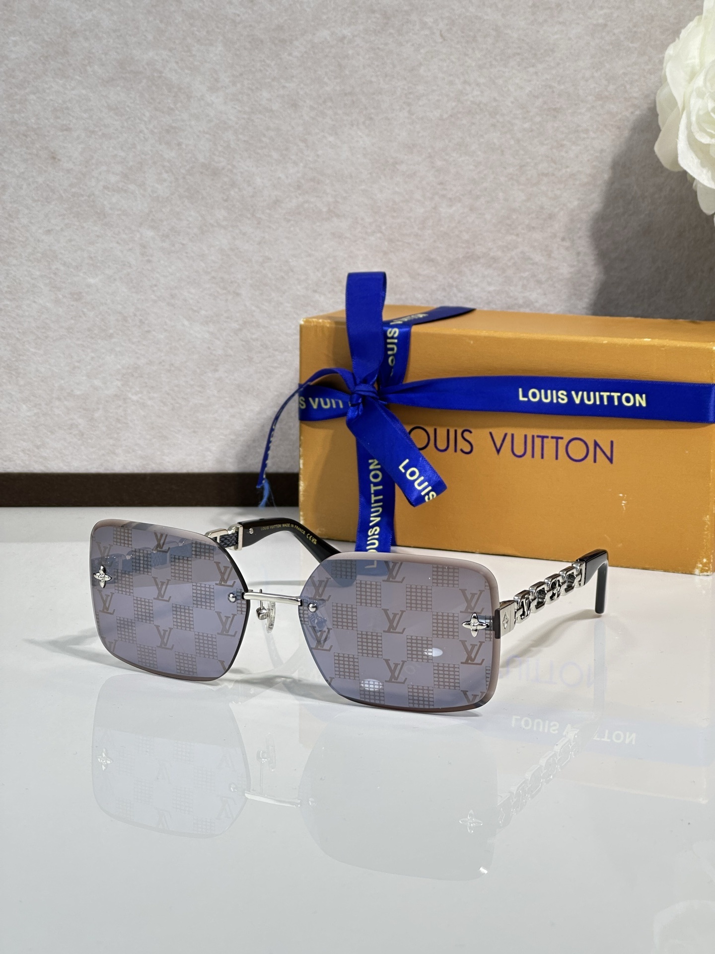 New Collection LV Glasses 332 New Collection LV Glasses 332