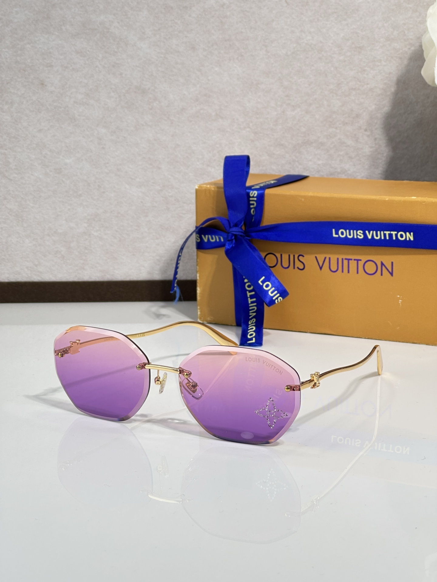 New Collection LV Glasses 330 New Collection LV Glasses 330