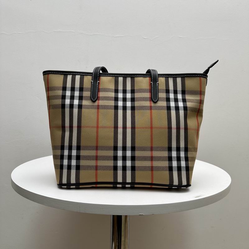 New Collection Burberry(Original Version) Bag 151 New Collection Burberry(Original Version) Bag 151