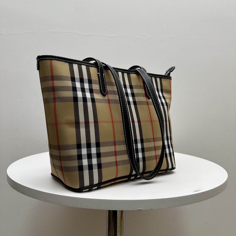 New Collection Burberry(Original Version) Bag 151 New Collection Burberry(Original Version) Bag 151