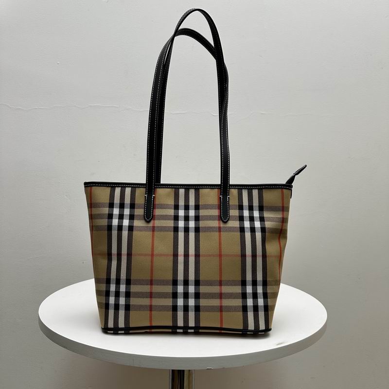 New Collection Burberry(Original Version) Bag 151 New Collection Burberry(Original Version) Bag 151
