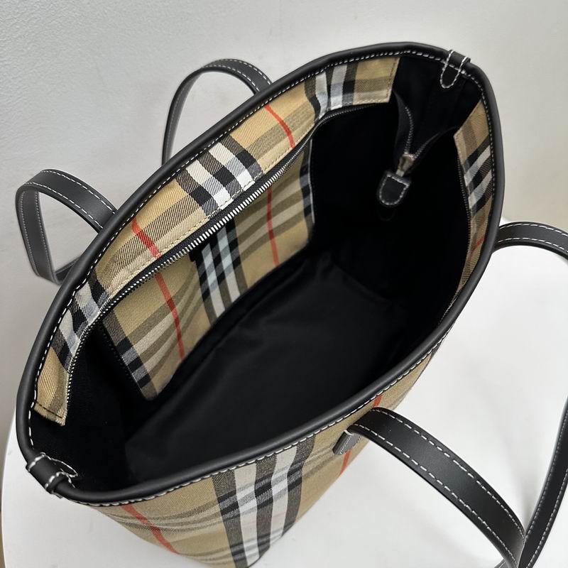 New Collection Burberry(Original Version) Bag 151 New Collection Burberry(Original Version) Bag 151