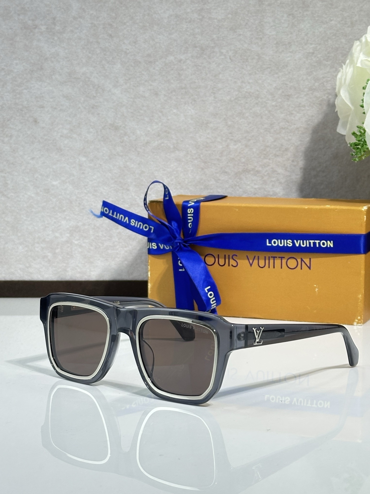 New Collection LV Glasses 319 New Collection LV Glasses 319