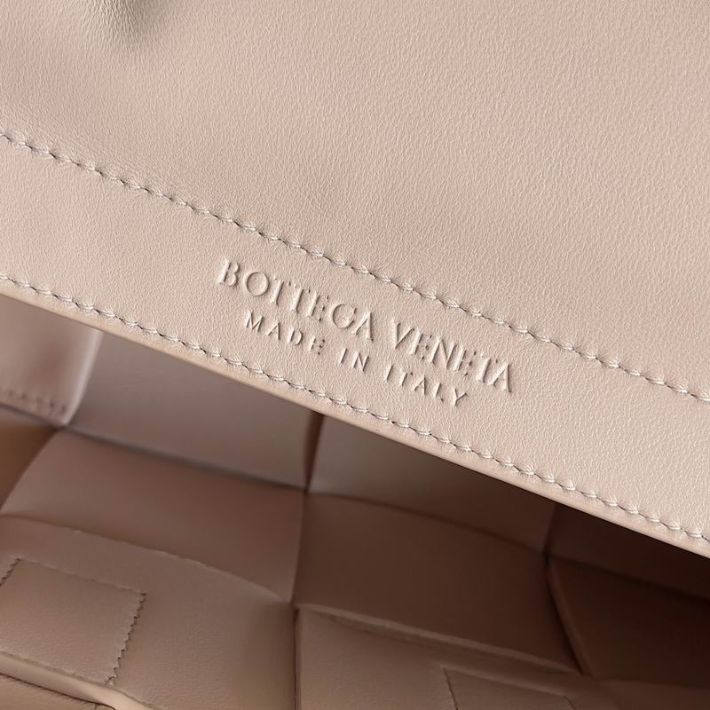 New Collection Bottega Veneta(Original Version) Bag 095 New Collection Bottega Veneta(Original Version) Bag 095