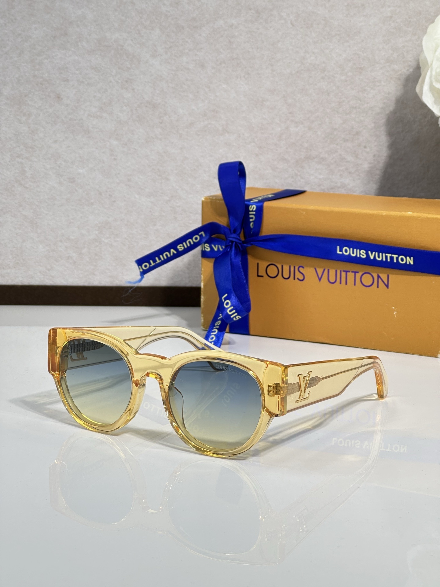 New Collection LV Glasses 326 New Collection LV Glasses 326