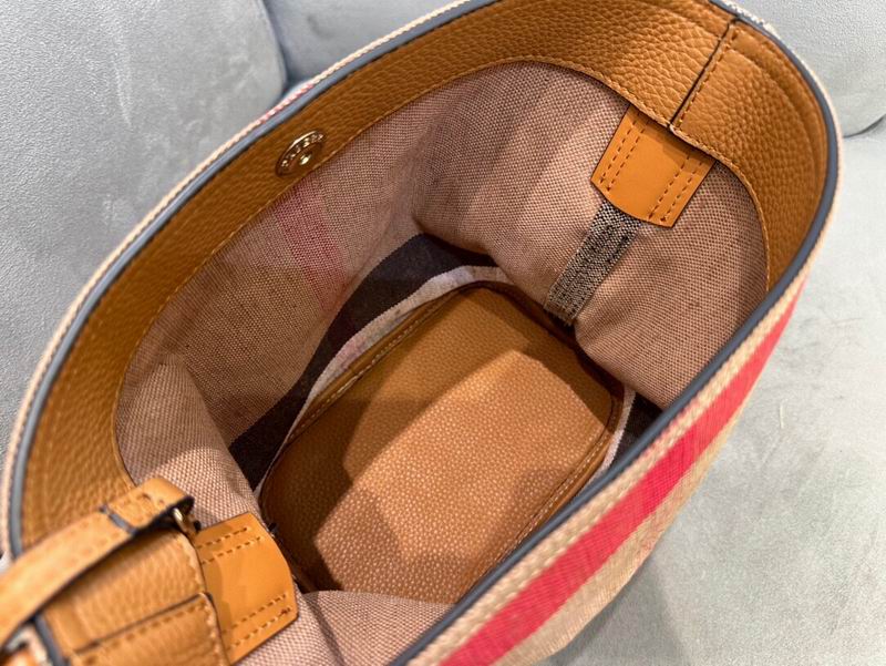 New Collection Burberry(Original Version) Bag 130 New Collection Burberry(Original Version) Bag 130