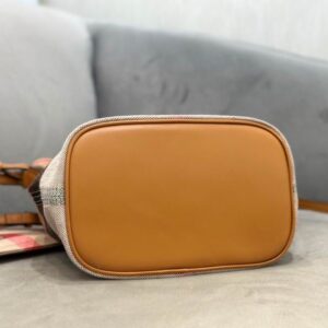 New Collection Burberry(Original Version) Bag 130 6 9361 24.5x17cm HQ (7) 1990987