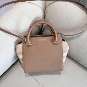 New Collection Burberry(Original Version) Bag 138