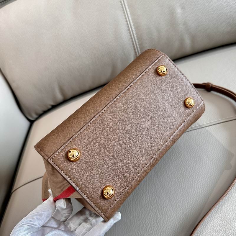 New Collection Burberry(Original Version) Bag 138 New Collection Burberry(Original Version) Bag 138