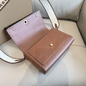 Burberry 25x8.5x18cm HQ (5) 1993644