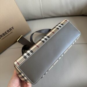 Burberry 25x8.5x18cm HQ (8) 1993669
