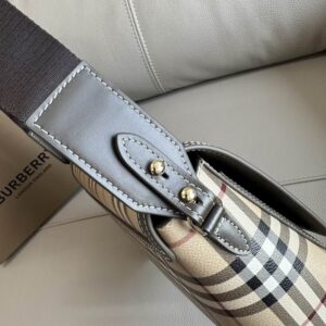 Burberry 25x8.5x18cm HQ (9) 1993668