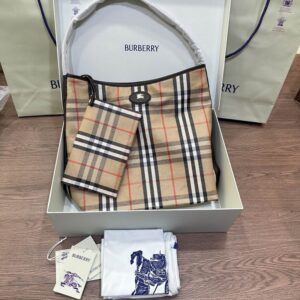 New Collection Burberry(Original Version) Bag 147