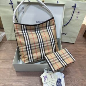 New Collection Burberry(Original Version) Bag 147 6 Burberry 35.5x15x38cm HQ (5) 1990118