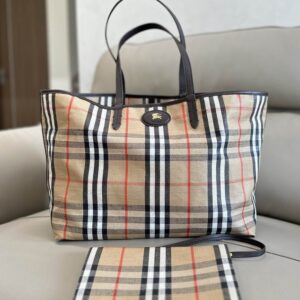New Collection Burberry(Original Version) Bag 146